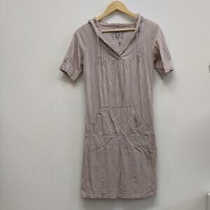 Drifter Tan Mini Shirt Dress with V-Neck and‎ Short Sleeves size Medium